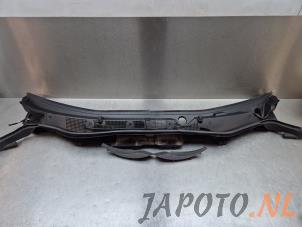 Gebruikte Paravan Mazda CX-5 I (KE,GH) 2.2 SkyActiv-D 150 16V 2WD Prijs € 49,95 Margeregeling aangeboden door Japoto Parts B.V.