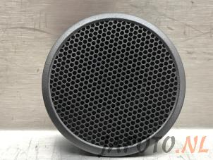 Gebruikte Tweeter Mazda CX-3 (DJ/DK) 2.0 SkyActiv-G 120 Prijs € 24,99 Margeregeling aangeboden door Japoto Parts B.V.