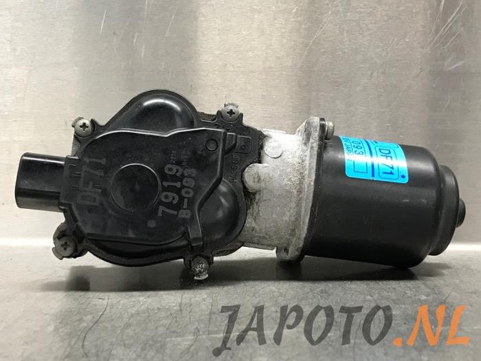 Främre torkarmotor från en Mazda 2 (DE) 1.3 16V S-VT High Power 2007