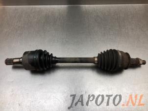 Gebruikte Homokineetas links-voor Mazda CX-5 I (KE,GH) 2.2 Skyactiv D 175 16V 4WD Prijs € 99,95 Margeregeling aangeboden door Japoto Parts B.V.