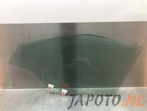 Begagnade Dörrfönster, 4-dörrars, vänster fram Mazda CX-3 (DJ/DK) 2.0 SkyActiv-G 120 Pris € 49,95 Marginaltabell erbjuds av Japoto Parts B.V.