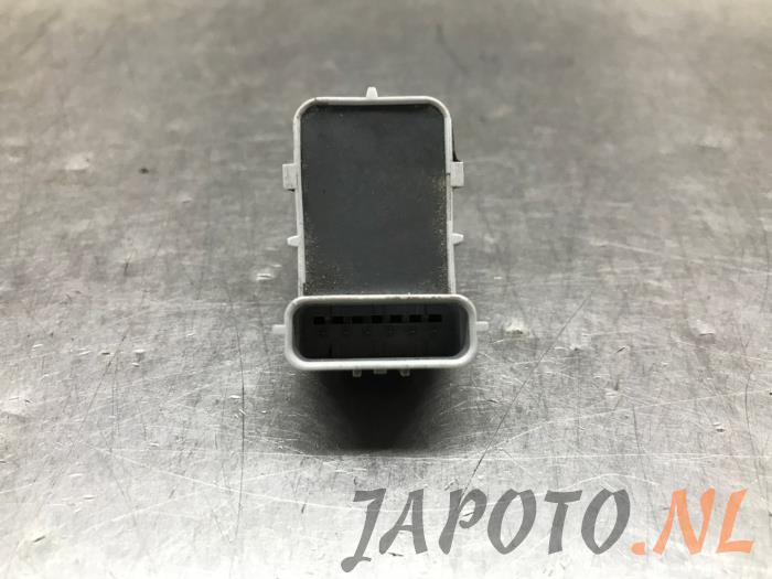 Parkeringssensor från en Hyundai Veloster 1.6 GDI 16V 2011