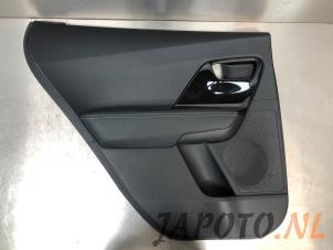 Gebruikte Deurbekleding 4Deurs links-achter Kia Niro I (DE) 1.6 GDI Hybrid Prijs € 74,95 Margeregeling aangeboden door Japoto Parts B.V.