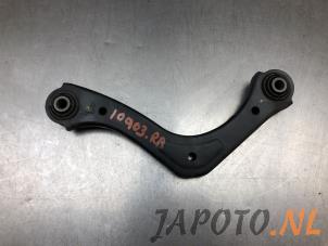 Gebruikte Draagarm boven rechts-achter Kia Niro I (DE) 1.6 GDI Hybrid Prijs € 49,95 Margeregeling aangeboden door Japoto Parts B.V.