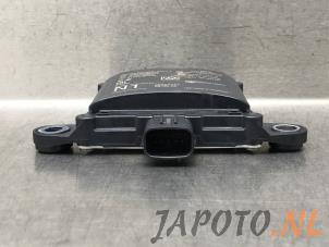 Begagnade Dödvinkelsensor Mitsubishi Eclipse Cross (GK/GL) 2.4 16V PHEV 4x4 Pris € 199,00 Marginaltabell erbjuds av Japoto Parts B.V.