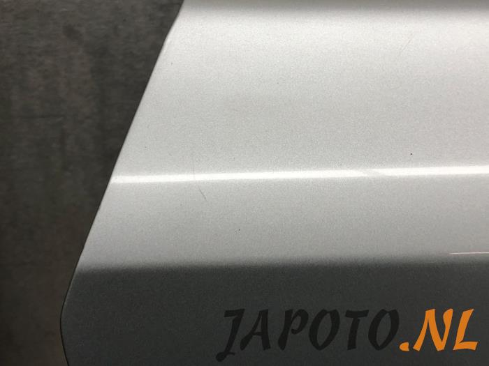 Portier 4Deurs rechts-achter van een Toyota Auris (E18) 1.3 VVT-I 16V 2016