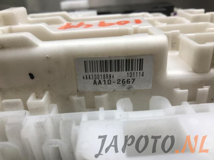 Säkringsbox från en Suzuki SX4 S-Cross (JY) 1.6 16V 2015