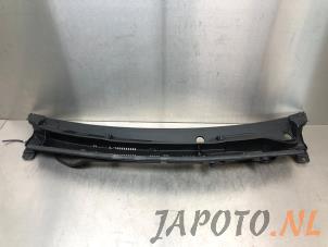 Używane Parawan Toyota Yaris IV (P21/PA1/PH1) 1.5 12V Hybrid 115 Cena € 124,95 Procedura marży oferowane przez Japoto Parts B.V.