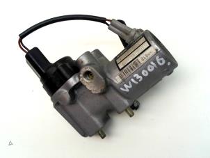 Gebruikte Remdrukverdeler Toyota Prius (NHW20) 1.5 16V Prijs € 75,00 Margeregeling aangeboden door Japoto Parts B.V.