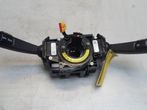 Używane Przelacznik Combi kolumny kierownicy Volvo V60 I (FW/GW) 2.0 D3 20V Cena € 49,00 Procedura marży oferowane przez Poolman autodemontage