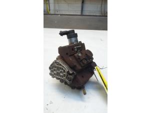 Used Mechanical fuel pump Renault Trafic New (JL) 2.0 dCi 16V 115 Price € 48,40 Inclusive VAT offered by Poolman autodemontage
