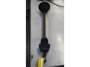 Używane Os napedowa prawy tyl Mercedes E Combi (S211) 2.2 E-220 CDI 16V Cena € 30,00 Procedura marży oferowane przez Poolman autodemontage