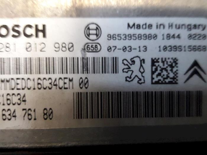 Dator, motorstyrning från en Citroën C4 Picasso (UD/UE/UF) 1.6 HDi 16V 110 2007