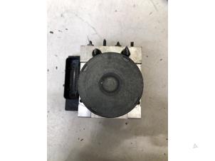 Begagnade ABS-pump BMW 5 serie (E60) 530d 24V Pris € 50,00 Marginaltabell erbjuds av Poolman autodemontage