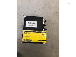 Używane Pompa ABS Audi A4 Avant (B7) 2.0 TDI Cena € 50,00 Procedura marży oferowane przez Poolman autodemontage