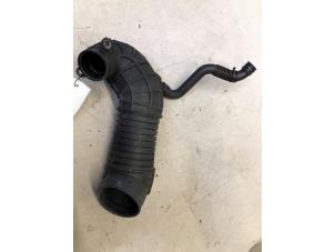 Używane Waz ssacy powietrza Audi A4 Avant (B7) 2.0 TDI Cena € 30,00 Procedura marży oferowane przez Poolman autodemontage