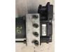 ABS-pump från en Opel Corsa C (F08/68), 2000 / 2009 1.0 12V Twin Port, Halvkombi (Hatchback), Bensin, 998cc, 44kW (60pk), FWD, Z10XEP; EURO4, 2003-06 / 2009-12 2006