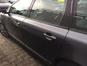 Gebruikte Deur 4Deurs links-achter Volvo V70 (BW) 2.4 D 20V Prijs € 50,00 Margeregeling aangeboden door Poolman autodemontage