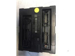 Używane Modul Comfort Audi A4 (B8) 1.8 TFSI 16V Cena € 50,00 Procedura marży oferowane przez Poolman autodemontage