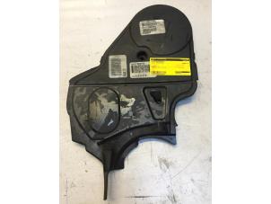 Gebruikte Distributiedeksel Volvo V70 (SW) 2.4 D5 20V Prijs € 20,00 Margeregeling aangeboden door Poolman autodemontage