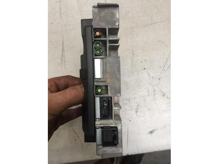 Kontrollenhet, multimedia från en Audi RS 5 (8F7) 4.2 V8 32V 2014