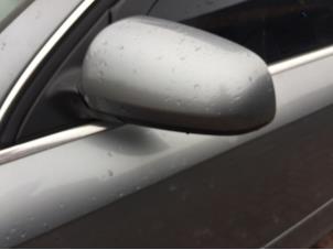 Używane Lusterko zewnetrzne lewe Audi A4 (B7) 2.0 TFSI 20V Cena € 30,00 Procedura marży oferowane przez Poolman autodemontage