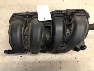 Gebruikte Inlaatspruitstuk Peugeot 207/207+ (WA/WC/WM) 1.6 16V VTi Prijs € 20,00 Margeregeling aangeboden door Poolman autodemontage