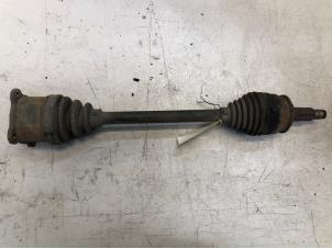 Gebruikte Aandrijfas links-achter Suzuki Grand Vitara II (JT) 2.0 16V Prijs € 30,00 Margeregeling aangeboden door Poolman autodemontage