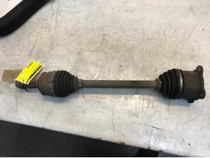 Gebruikte Aandrijfas links-achter Suzuki Grand Vitara II (JT) 1.9 DDiS Prijs € 30,00 Margeregeling aangeboden door Poolman autodemontage