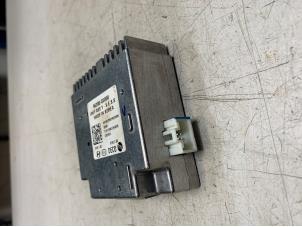 Gebruikte Radio module Kia Niro I (DE) 1.6 GDI Hybrid Prijs € 30,00 Margeregeling aangeboden door Poolman autodemontage