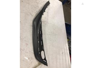 Gebruikte Bumperrozet links-voor Volvo V60 I (FW/GW) 2.4 D6 20V Plug-in Hybrid AWD Prijs € 20,00 Margeregeling aangeboden door Poolman autodemontage