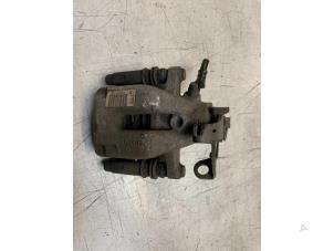 Gebruikte Remklauw (Tang) links-achter Peugeot 208 I (CA/CC/CK/CL) 1.6 Vti 16V Prijs € 30,00 Margeregeling aangeboden door Poolman autodemontage