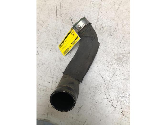 Intercooler hose from a Mercedes-Benz A (W169) 2.0 A-180 CDI 16V 2010