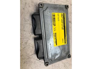 Begagnade Dator, automatisk växellåda Renault Laguna III Estate (KT) 2.0 Turbo 16V Pris € 100,00 Marginaltabell erbjuds av Poolman autodemontage