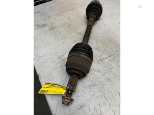 Gebruikte Steekas links-voor Renault Laguna III Estate (KT) 2.0 Turbo 16V Prijs € 50,00 Margeregeling aangeboden door Poolman autodemontage