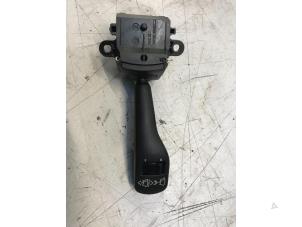 Używane Przelacznik wycieraczki BMW X3 (E83) 3.0i xDrive 24V Cena € 20,00 Procedura marży oferowane przez Poolman autodemontage