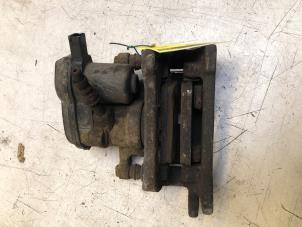 Używane Zacisk hamulcowy prawy tyl Audi A4 Avant (B8) 2.0 TDI 16V Cena € 35,00 Procedura marży oferowane przez Poolman autodemontage