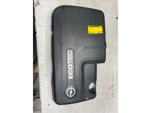 Begagnade Motorskyddspanel Opel Astra J (PC6/PD6/PE6/PF6) 1.7 CDTi 16V 110 Pris € 30,00 Marginaltabell erbjuds av Poolman autodemontage