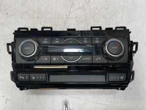 Gebruikte Chaufage Bedieningspaneel Mazda CX-5 I (KE,GH) 2.2 Skyactiv D 16V High Power 4WD Prijs € 100,00 Margeregeling aangeboden door Poolman autodemontage