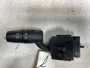 Gebruikte Pinker Schakelaar Mazda CX-5 I (KE,GH) 2.2 Skyactiv D 16V High Power 4WD Prijs € 30,00 Margeregeling aangeboden door Poolman autodemontage