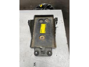 Gebruikte Accubak Mazda CX-5 I (KE,GH) 2.2 Skyactiv D 16V High Power 4WD Prijs € 40,00 Margeregeling aangeboden door Poolman autodemontage