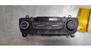 Używane Panel sterowania nagrzewnicy Ford Focus 3 Wagon 1.0 Ti-VCT EcoBoost 12V 125 Cena € 75,00 Procedura marży oferowane przez Poolman autodemontage