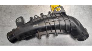 Gebruikte Intercooler Buis Mazda CX-5 I (KE,GH) 2.2 Skyactiv D 16V High Power 4WD Prijs € 40,00 Margeregeling aangeboden door Poolman autodemontage