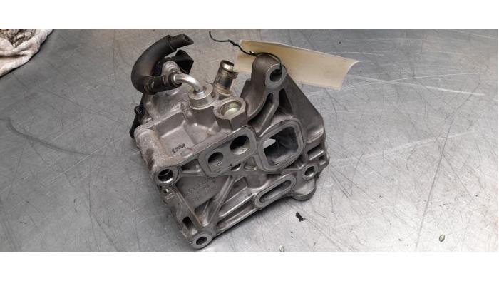 Thermostaathuis van een Mazda CX-5 I (KE,GH) 2.2 Skyactiv D 16V High Power 4WD 2015