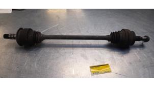 Używane Os napedowa prawy tyl Mercedes E Estate (S212) E-200 CDI 16V BlueEfficiency,BlueTEC Cena € 30,00 Procedura marży oferowane przez Poolman autodemontage