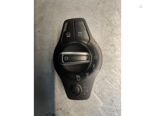 Używane Przelacznik swiatel Audi A4 (B8) 1.8 TFSI 16V Cena € 20,00 Procedura marży oferowane przez Poolman autodemontage