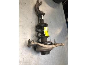 Używane Amortyzator prawy przód Audi A4 (B8) 1.8 TFSI 16V Cena € 40,00 Procedura marży oferowane przez Poolman autodemontage