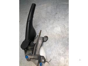 Gebruikte Handremhendel Porsche Boxster (986) 3.2 S 24V Prijs € 50,00 Margeregeling aangeboden door Poolman autodemontage