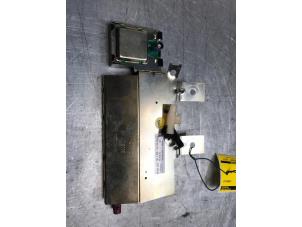 Używane Antena GPS Audi TT Roadster (8J9) 2.0 TFSI 16V Cena € 30,00 Procedura marży oferowane przez Poolman autodemontage