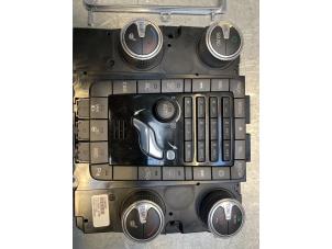 Gebruikte Kachel Bedieningspaneel Volvo V60 I (FW/GW) 2.4 D6 20V Plug-in Hybrid AWD Prijs € 49,00 Margeregeling aangeboden door Poolman autodemontage